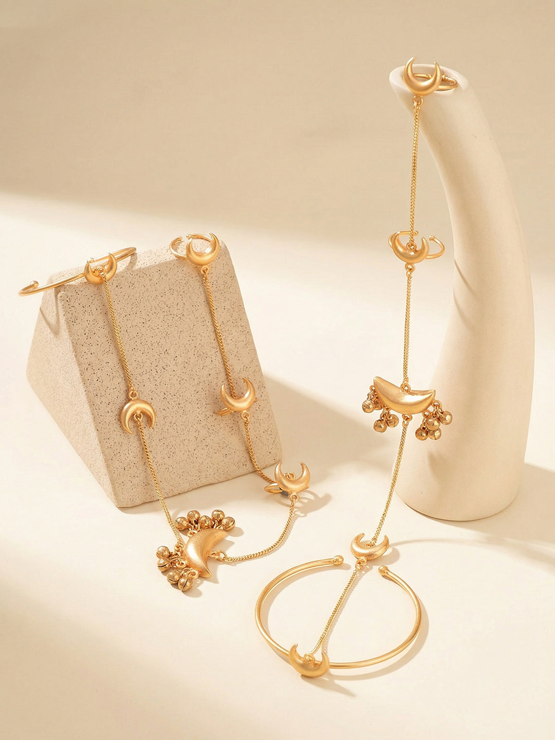 Set Of 2 Gold Plated Chand Ghungroo Single Line Minimal Statement Hathphool