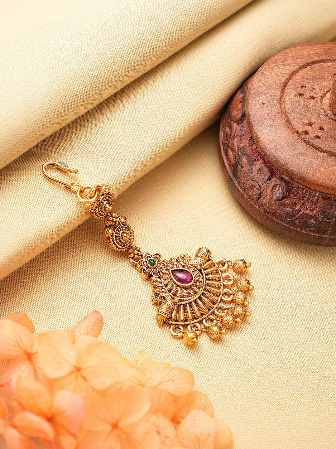 Antique gold ruby centre fan maang tikka