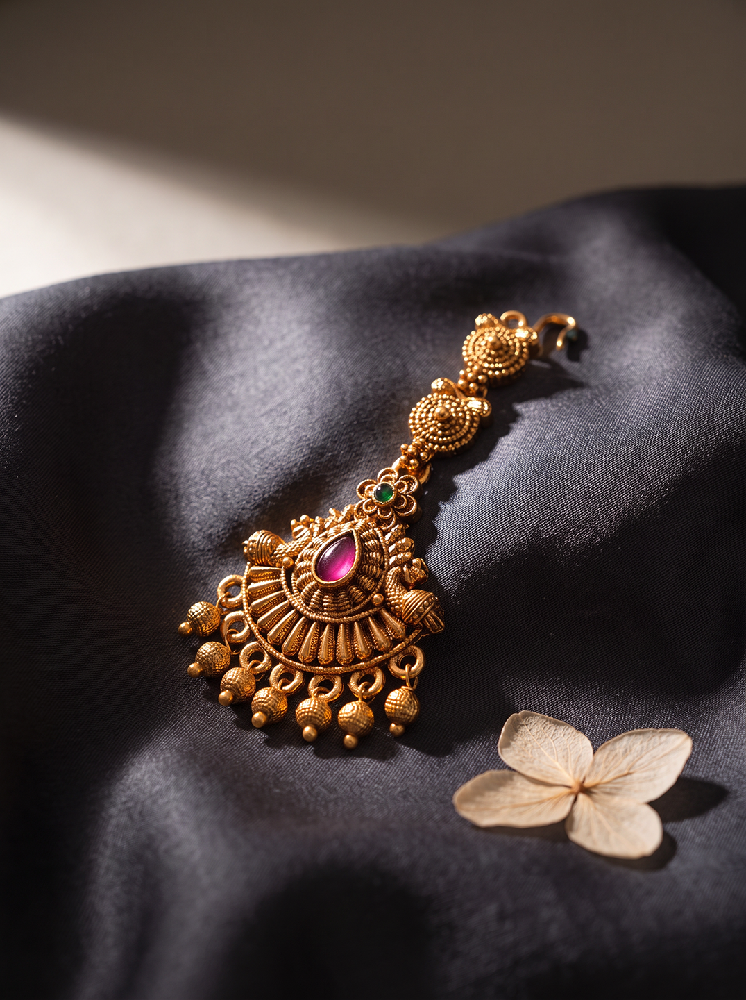 Antique Gold Plated Ruby Centre Fan Maang Tikka