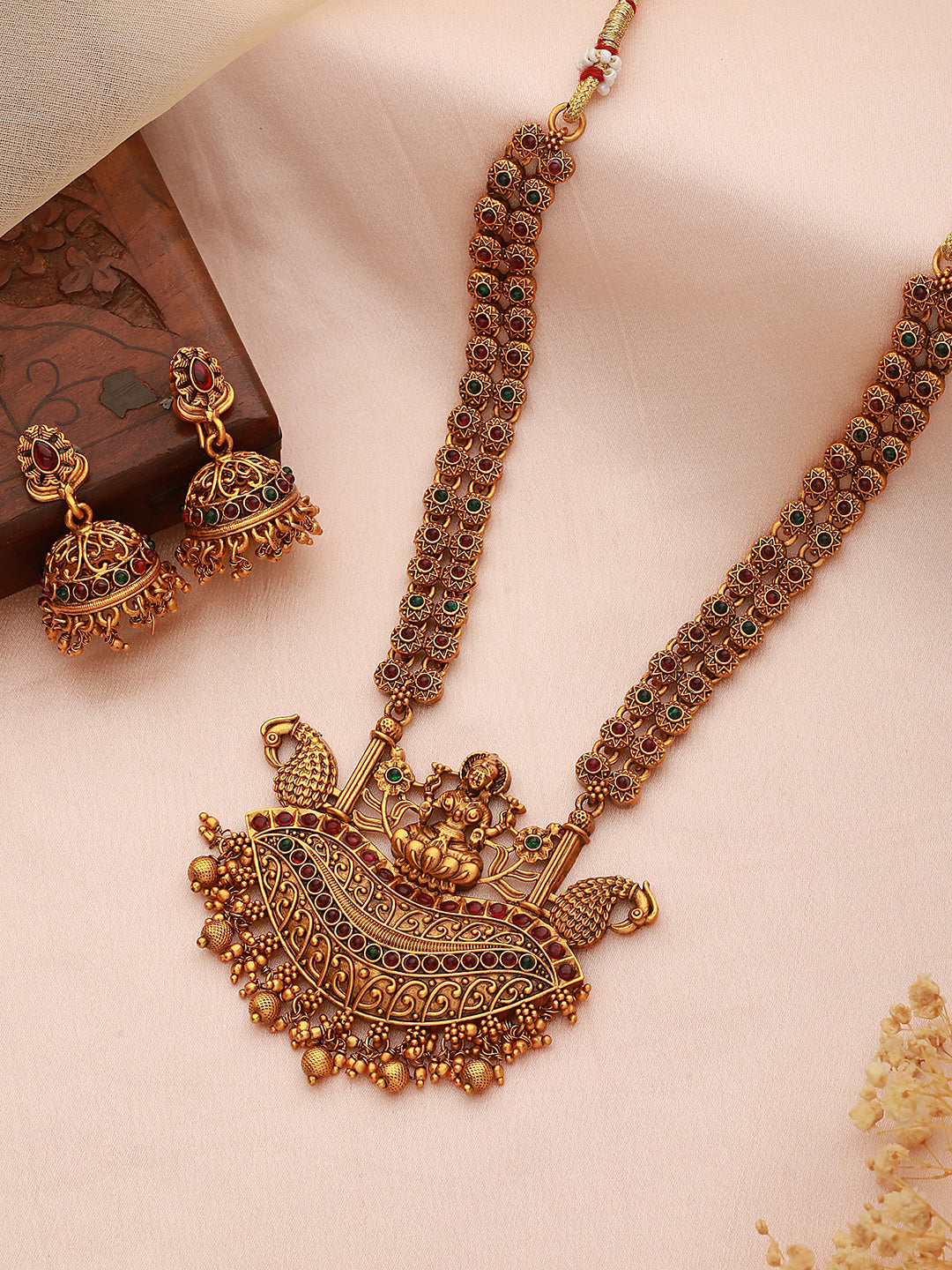 Gold Plated Red Kempo Goddess Lakshmi Deseigner Temple Jewellery Set