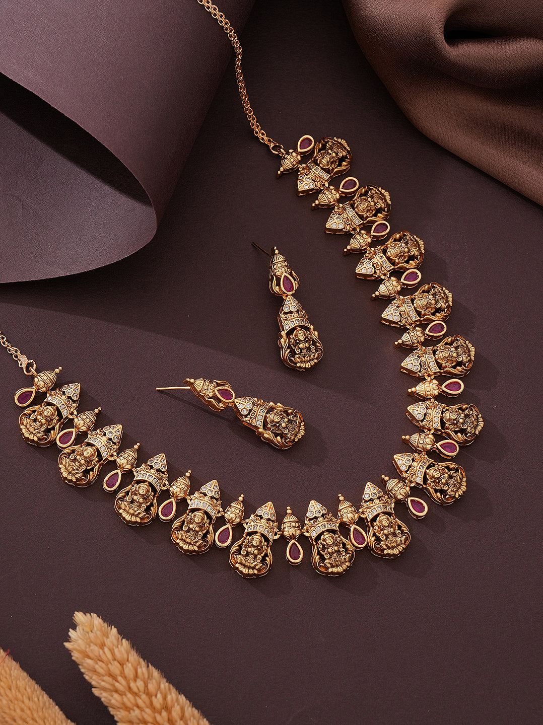 Antique Gold Plated Ruby Stone Lakshmi Temple Necklace Jewellery Set