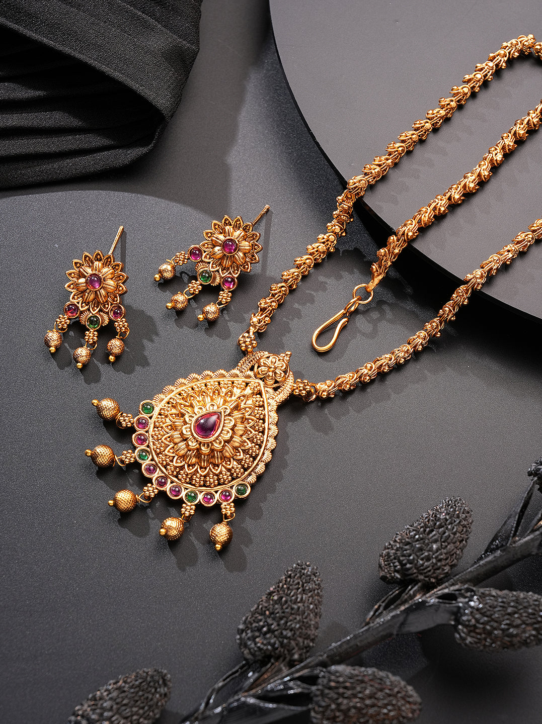 Antique Gold Plated Ruby Green Stone Pendant Long Necklace Jewellery Set