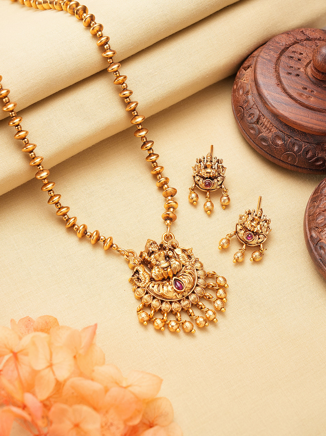 Antique gold Lakshmi pendant gold beaded long chain necklace set