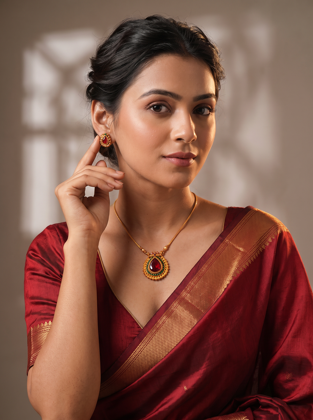 Antique Gold Plated Ruby Teardrop Pendant Necklace Set with Studs