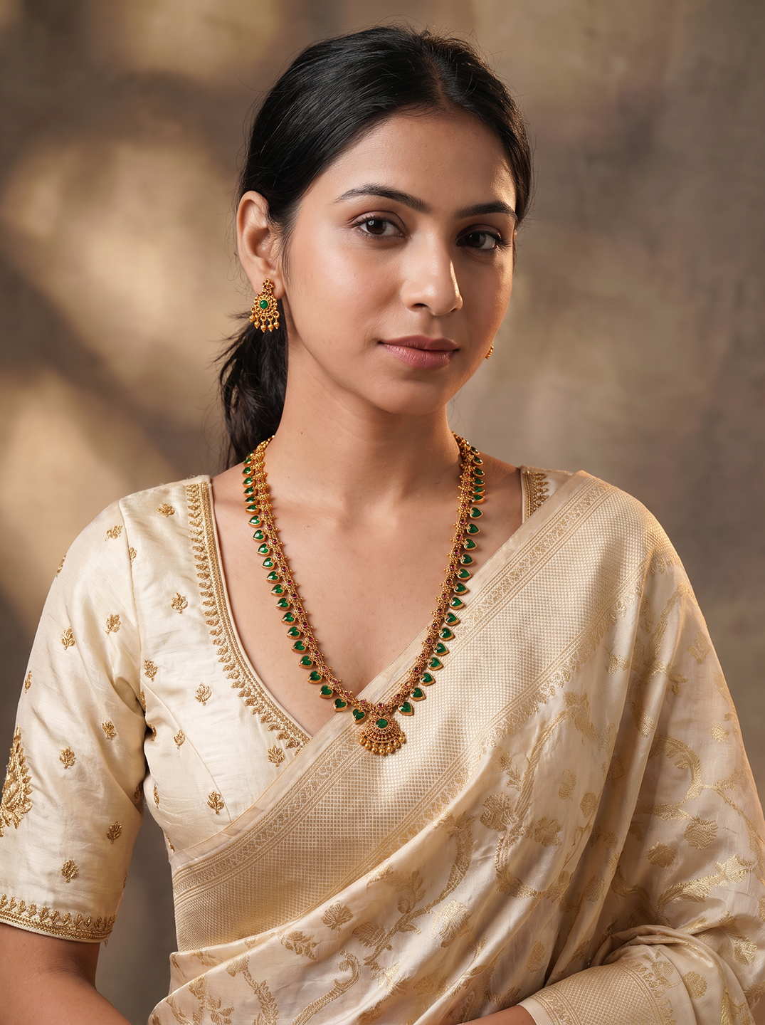 Antique Gold Plated Green Stone Long Haar Necklace Jewellery Set