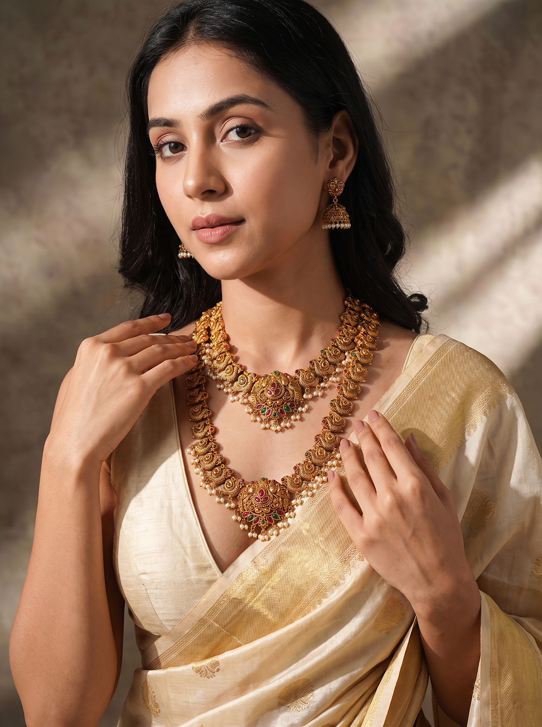 Antique Gold Plated Two Layer Temple Haar Necklace Set with Pearl Drops
