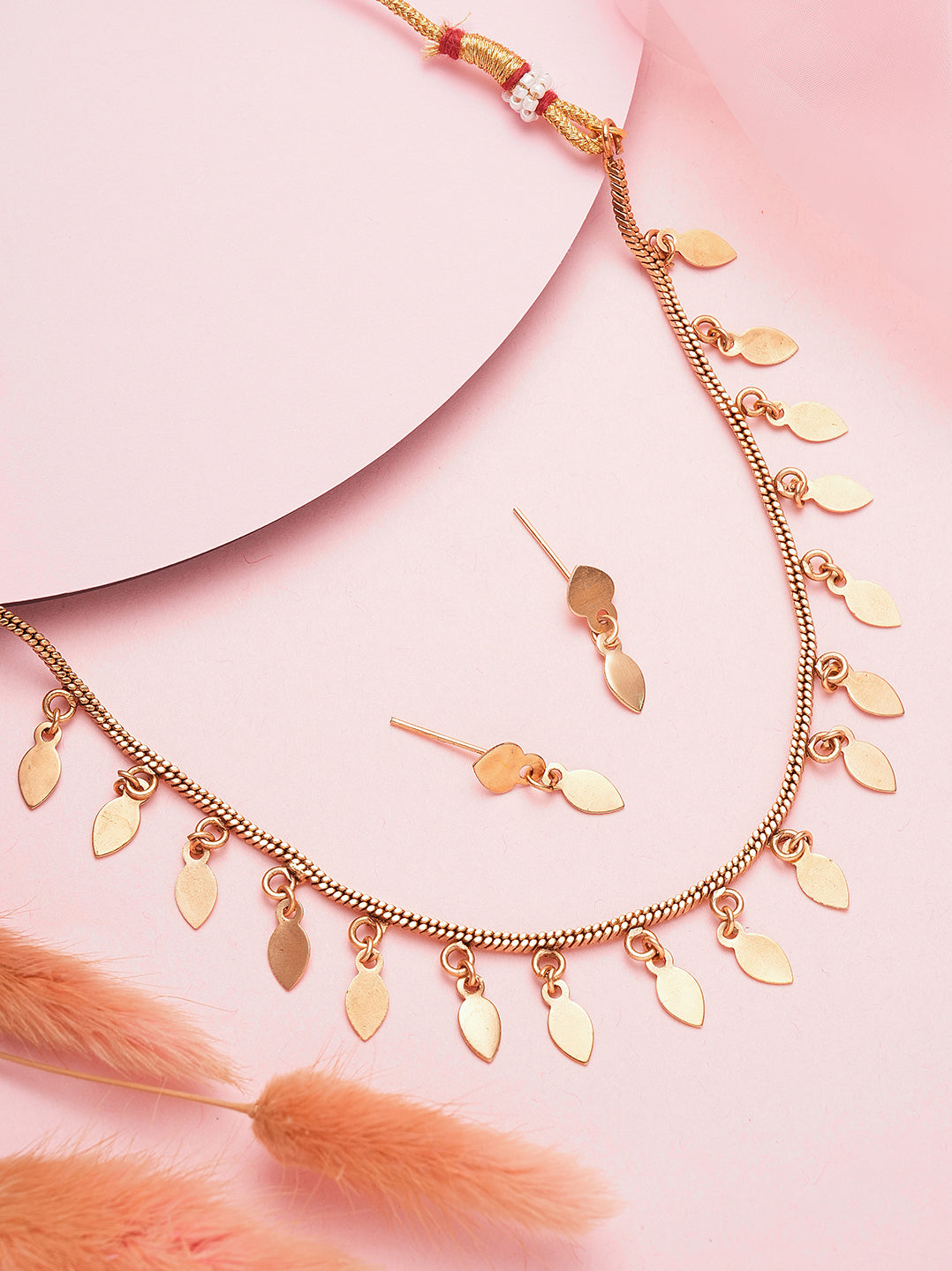 Gold plated minimal leaf drop necklace set