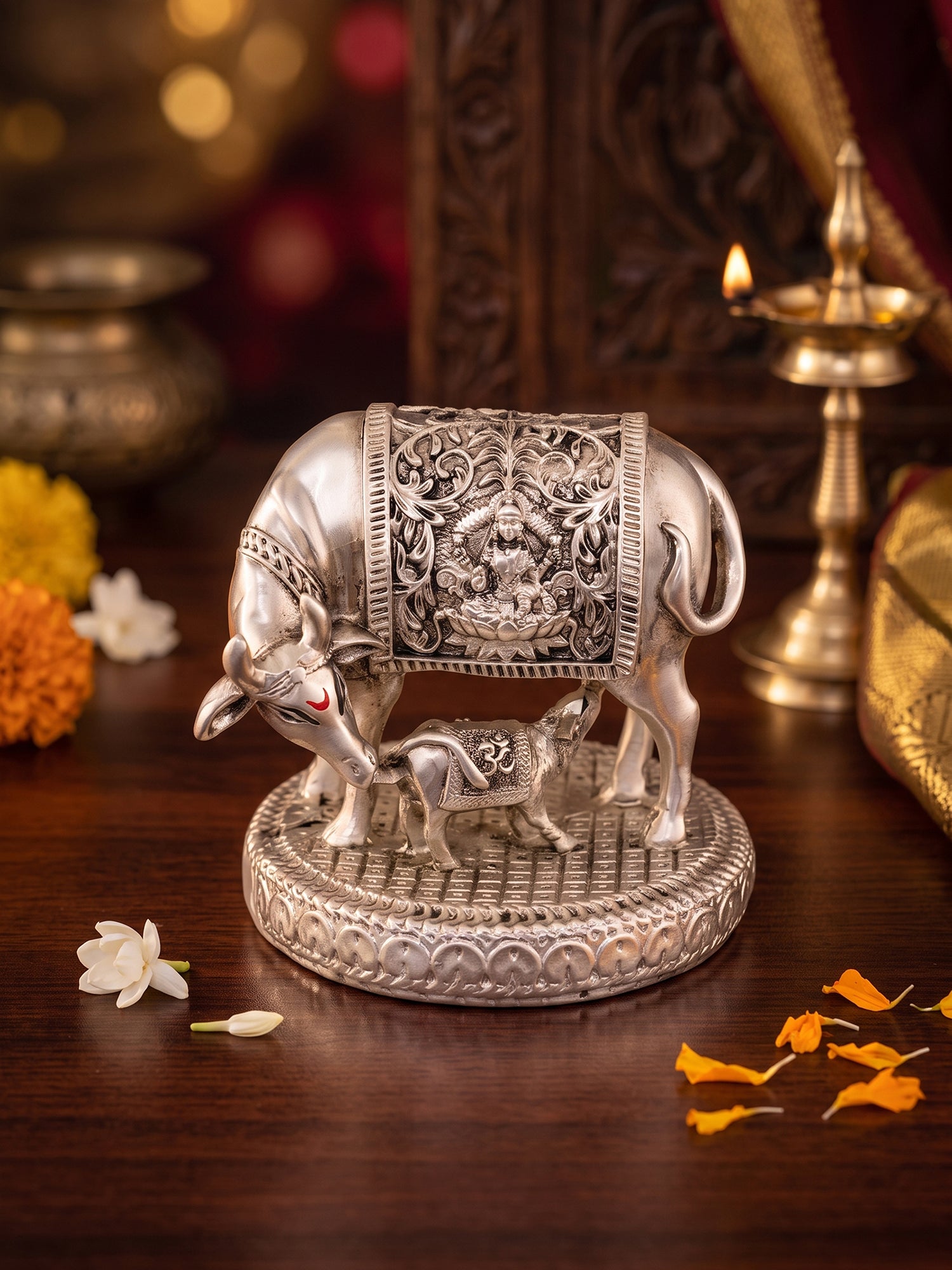 Saraf RS Kamdhenu Cow with Calf Idol (999 Silver Plated)