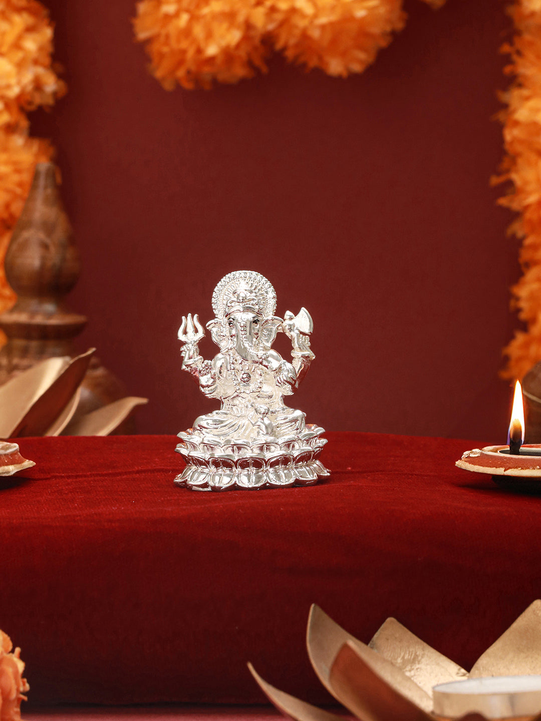 999 Pure Silver Ganpati Murti Edant Idol On Lotus Silver Idol