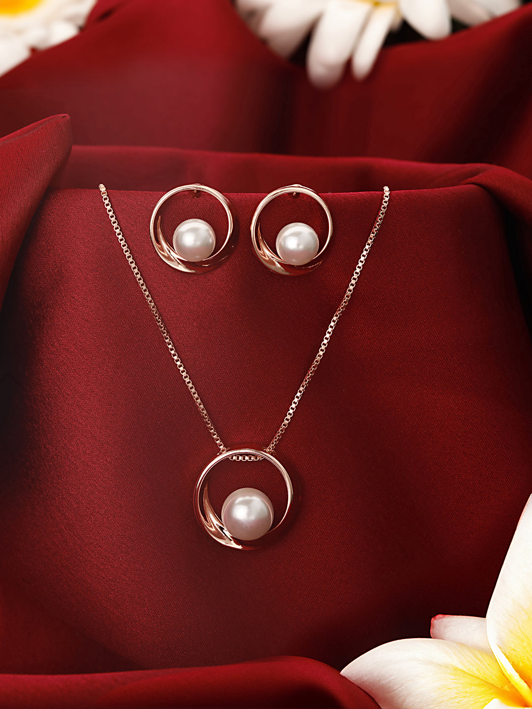 Anti-Tarnish Rose Gold Plated Pearl Beaded Minimal Galaxy Locket Jewellery Set