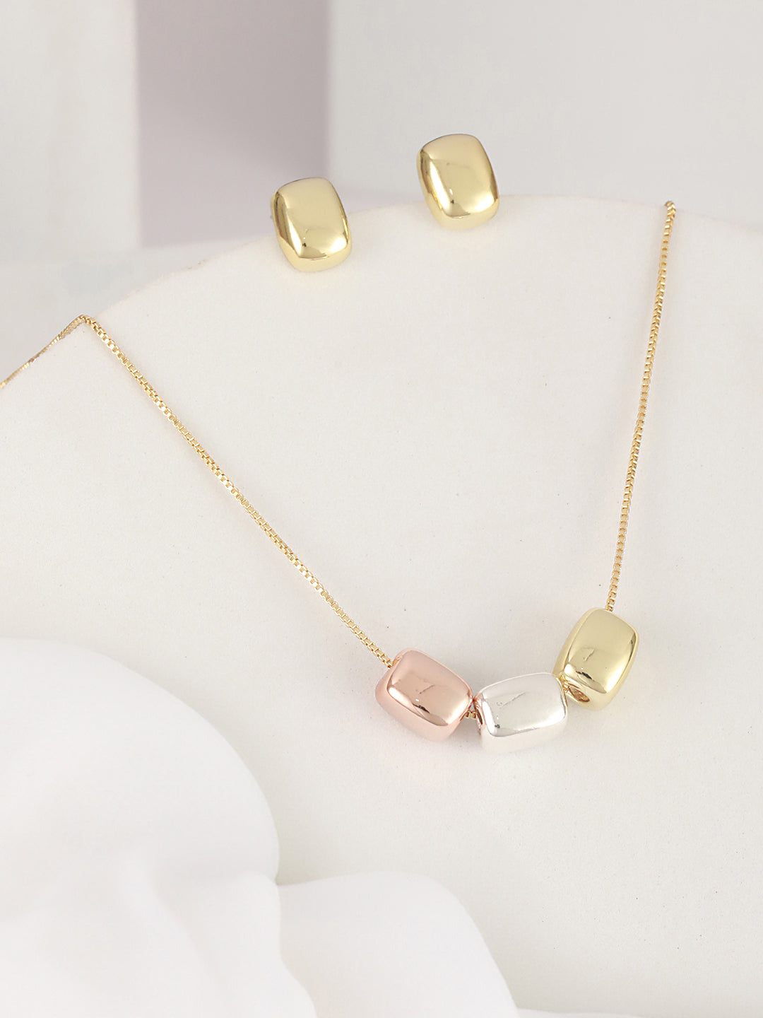 Anti-Tarnish Gold Plated Triple Toned Block Shaped Chunky Minimal Locket Jewellery Set