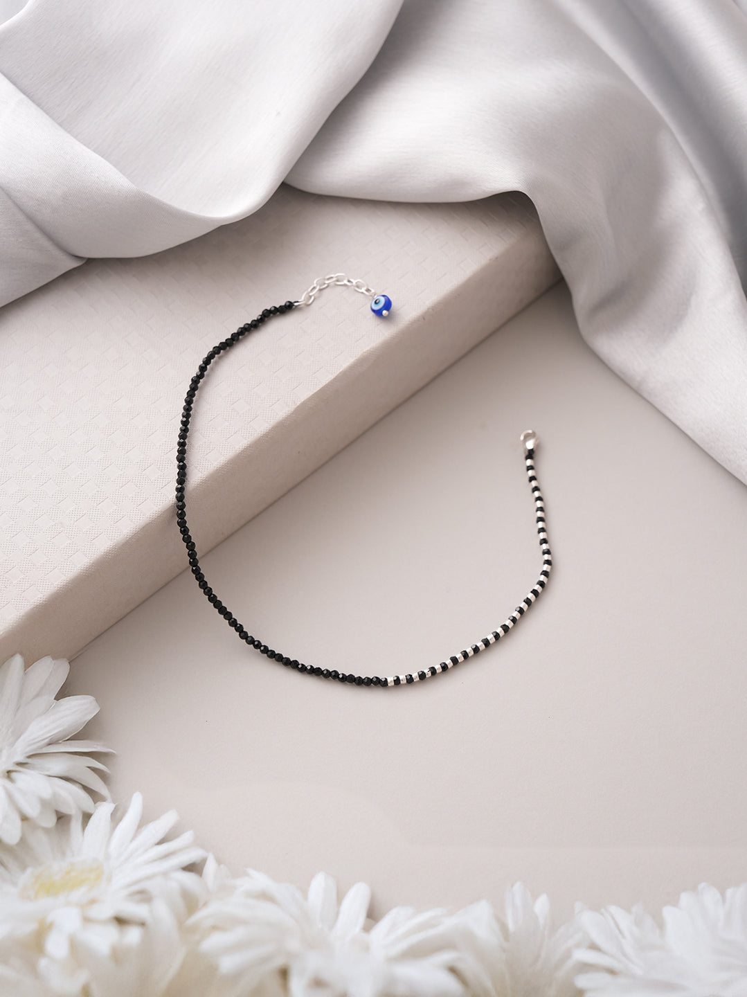 925 Sterling Silver Black Beads Leaf Charms Payal Anklet