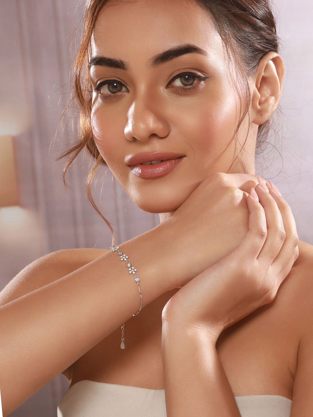 925 Sterling Silver Zircon Studded Floral Minimal Wraparound Adjustable Bracelet