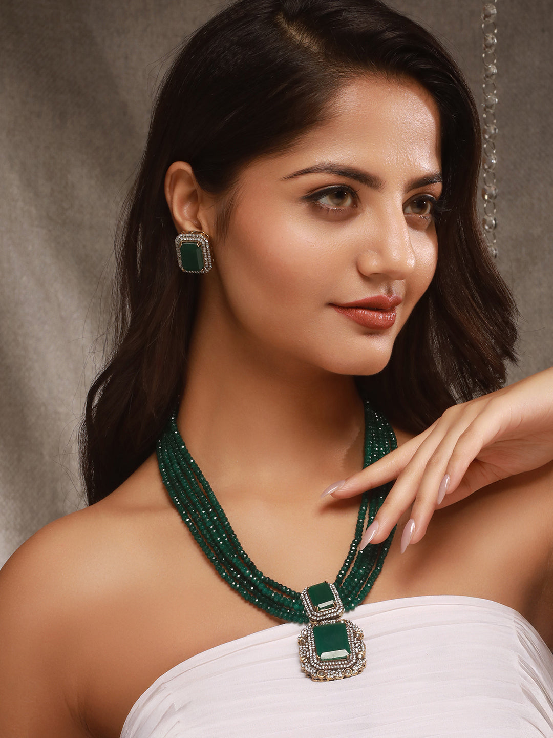 Silver Toned Kundan Studded Emerald  Onyx Multilayered Designer Maala Pendant  Jewellery Set