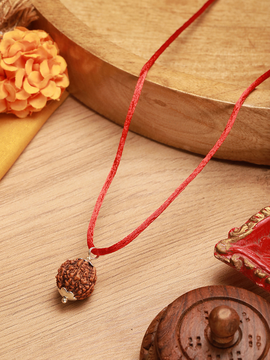 Natural 6 Mukhi Faces Rudraksh With Certificate  In Red Thread Pendant Necklace & Chain