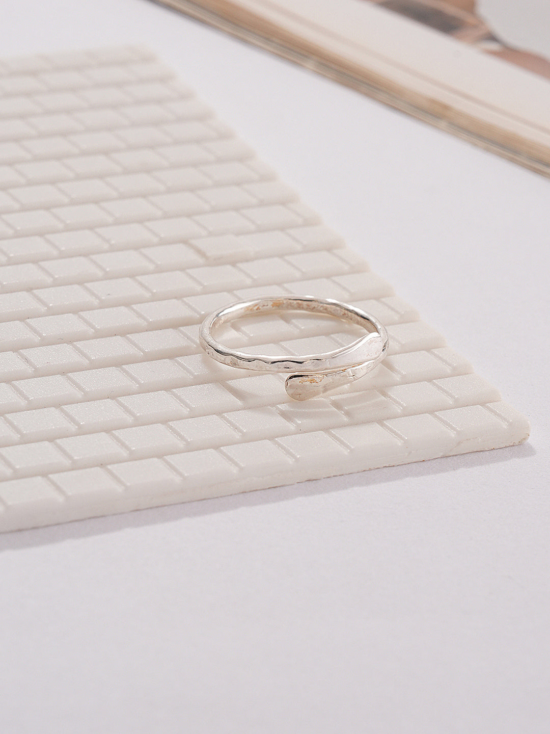 925 Sterling Silver Quirky  Minimal Statement  Band Finger Ring