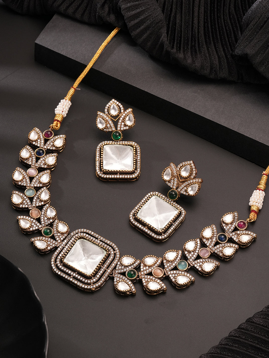 Oxidised Silver Toned Polki Kundan Studded Leafy Minimal Designer Choker Jewellery Set