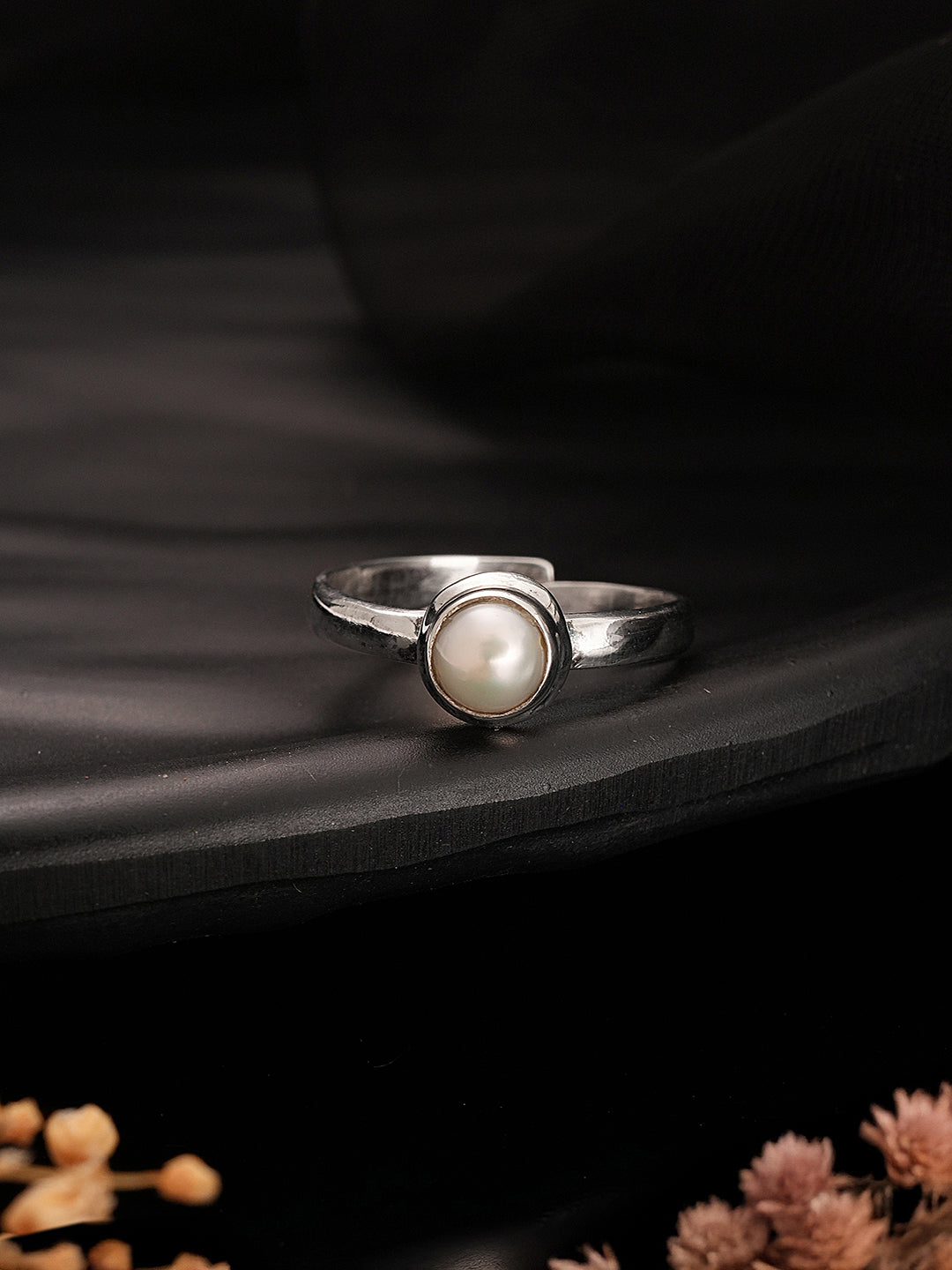 925 Sterling Silver Pearl Studded Minimal Adjustable Band Finger Ring