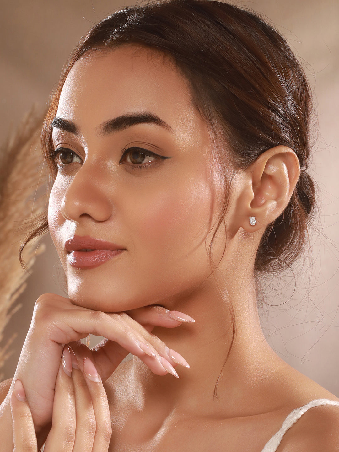 925 Sterling Silver 6 mm Zircon Studded Solitaire Oval Minimal Studds Earrings