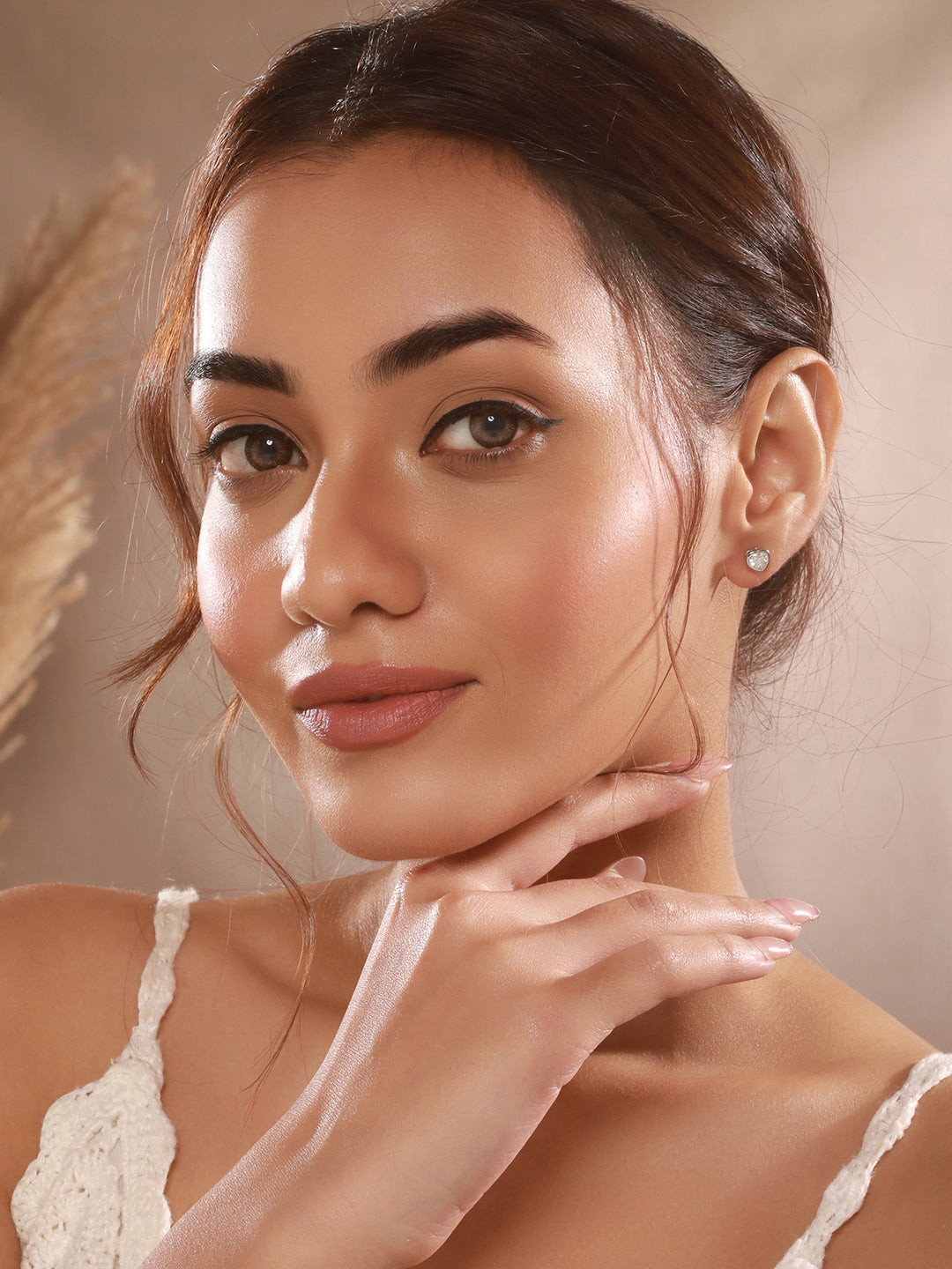 925 Sterling Silver Zircon Studded  Heart Shaped Halo Solitaire Minimal Studds Earrings