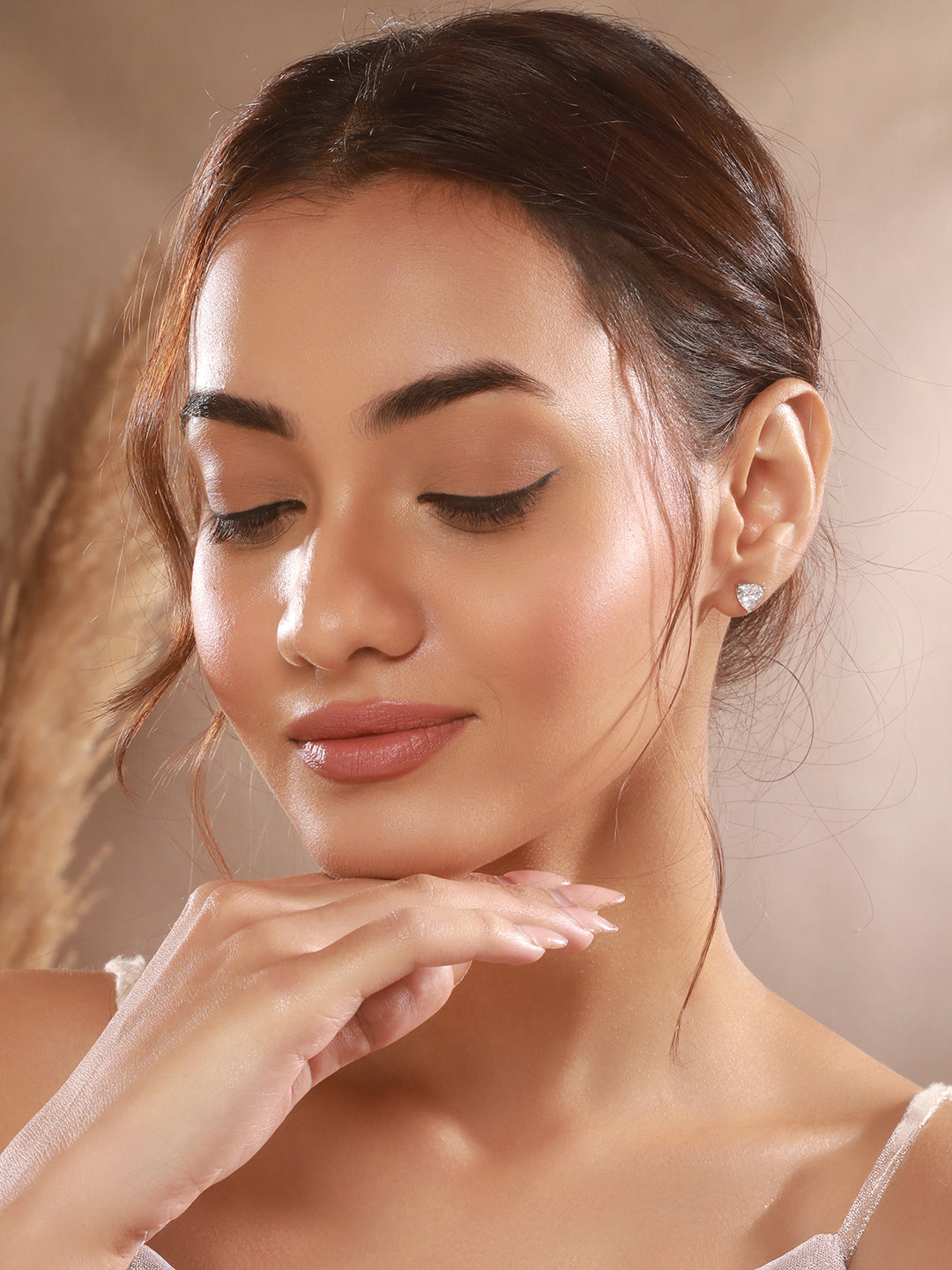 925 Sterling Silver 7 mm stones Zircon Studded Minimal Solitaire Studds Earrings