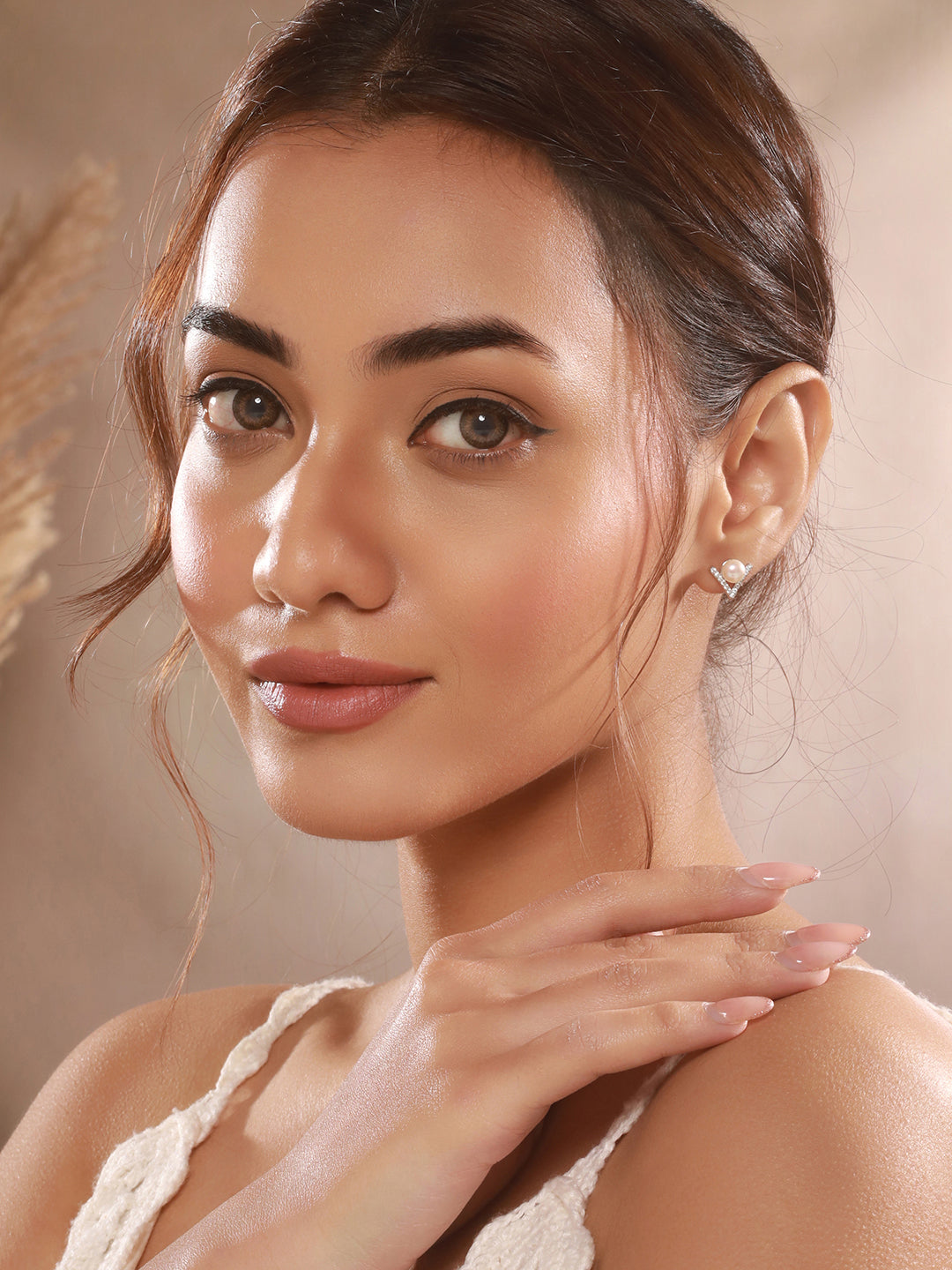 925 Sterling Silver Zircon &  Faux Pearl V - Shaped Minimal Studds Earrings