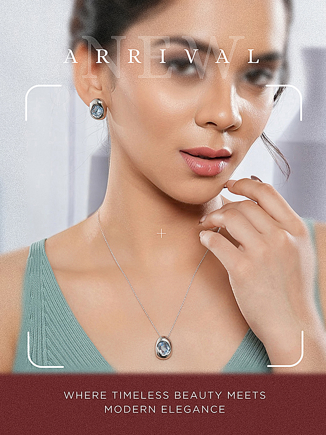 Shine with Elegance Blue Pendant & Earrings Set