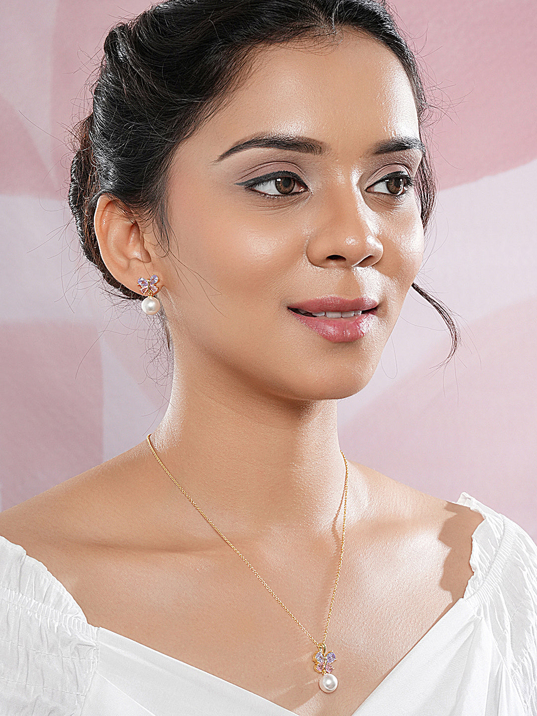 Elegant Butterfly Pearl Pendant Necklace & Earrings Set for Women