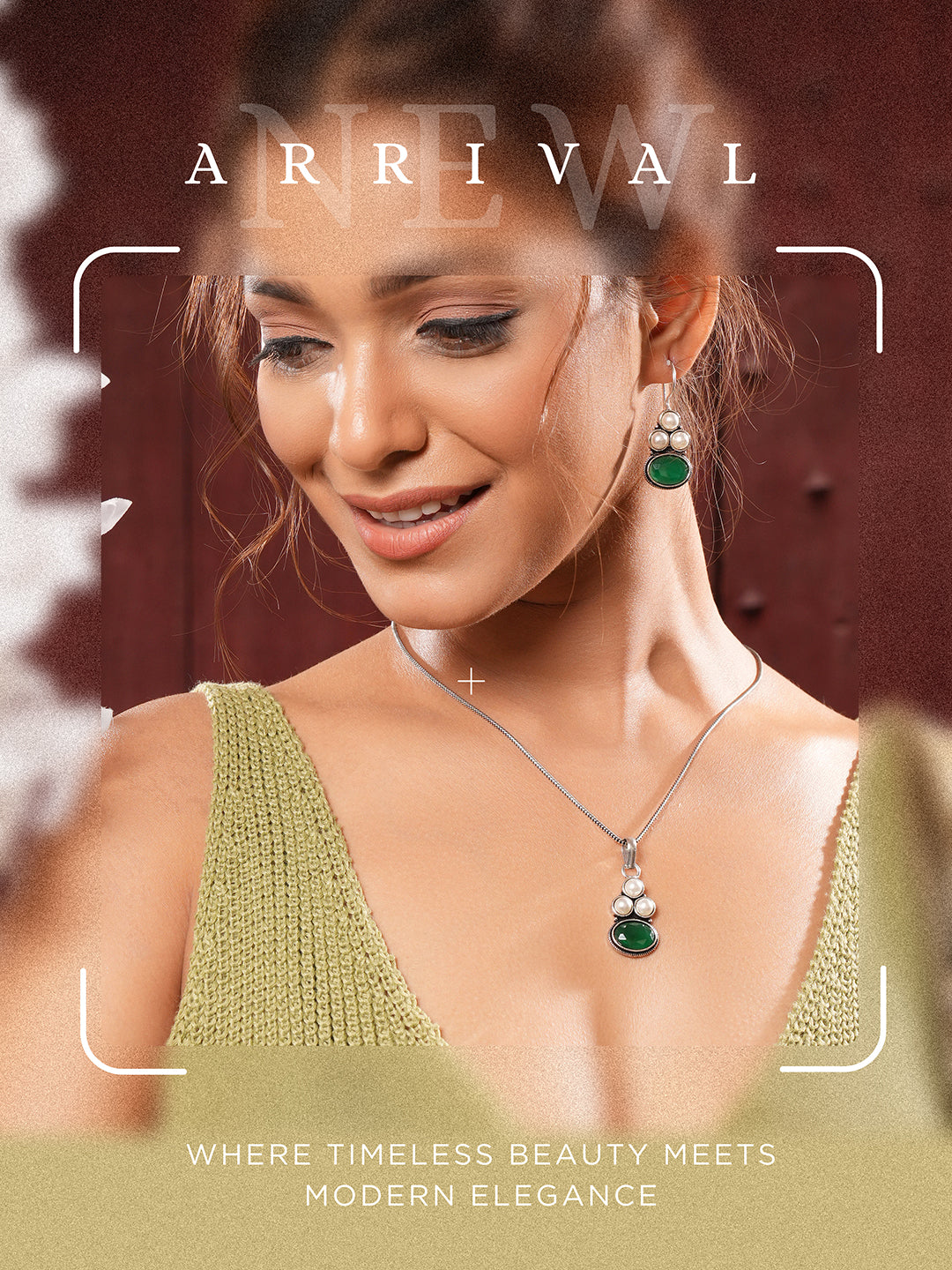 Oxidised Silver Toned Emerald Green Stone & Pearl Beaded Minimal Pendant Chain Jewellery Set