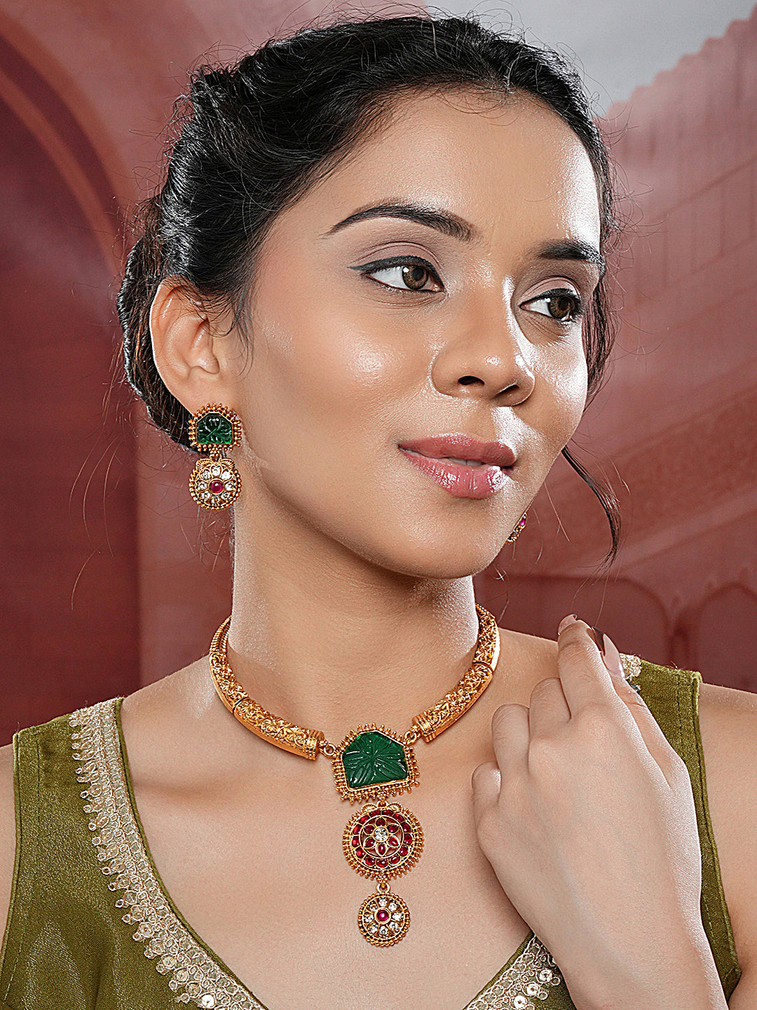 Traditional Gold Jewelry Set with Green and Red Stones