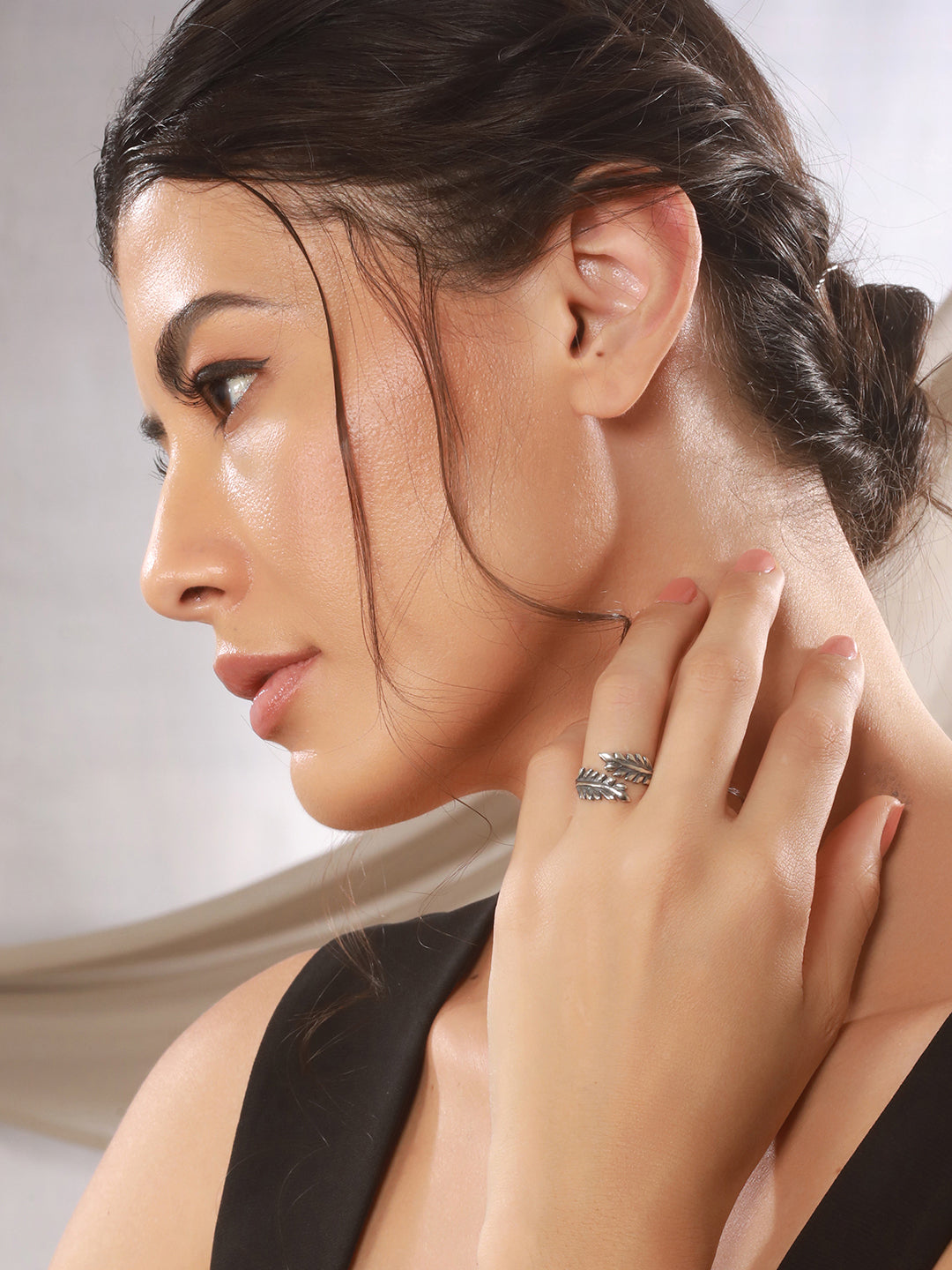 925 Sterling Silver Oxidised Dailywear minimal Leafy Adjustable Finger Ring