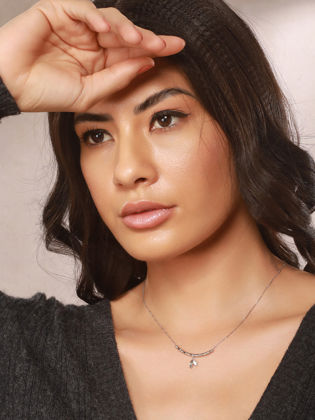 925 Sterling Silver CZ Studded Minimal Leafy Pendant Necklace & Chain