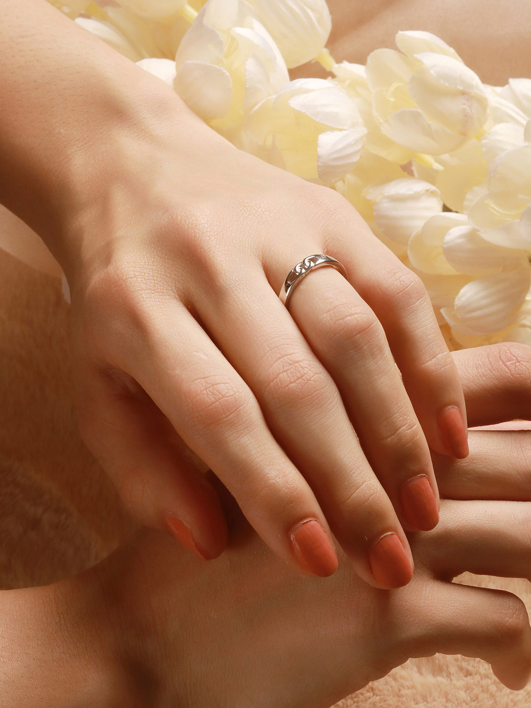 925 Sterling Silver Rhodium Plated Minimal Link love Adjustable Finger Band Ring