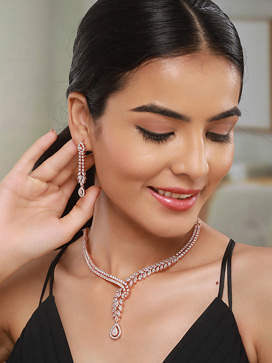 Rose Gold Plated Zircon Studded Luxe Pendant Necklace jewellery Set