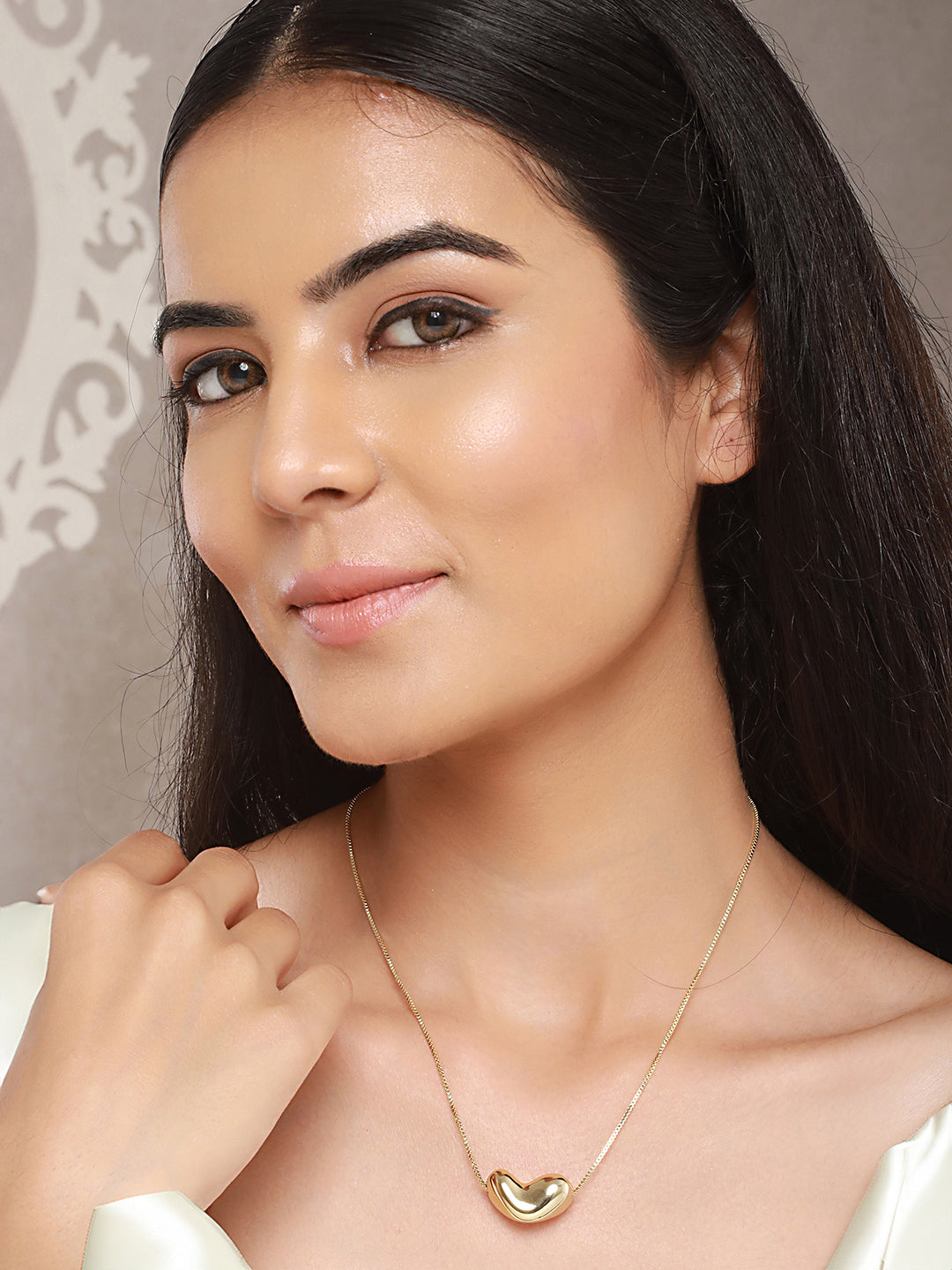 Anti-Tarnish Gold Plated Chunky Heart Pendant Chain Necklace