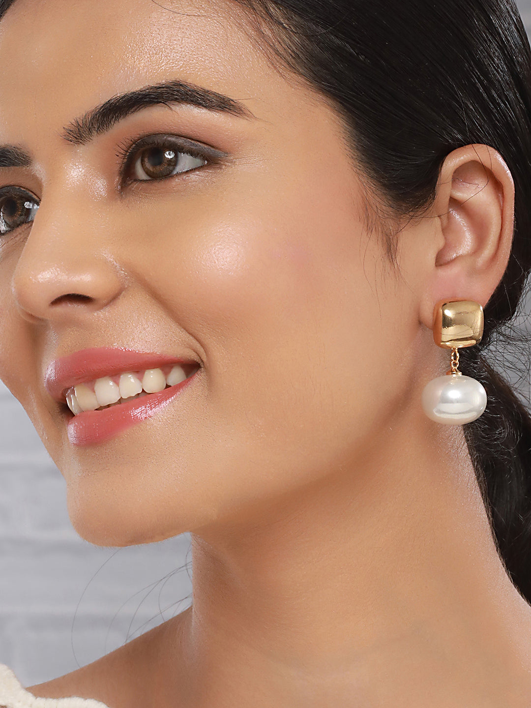 Anti-Tarnish Gold Plated Pearl Drop Minimal Trendy earrings