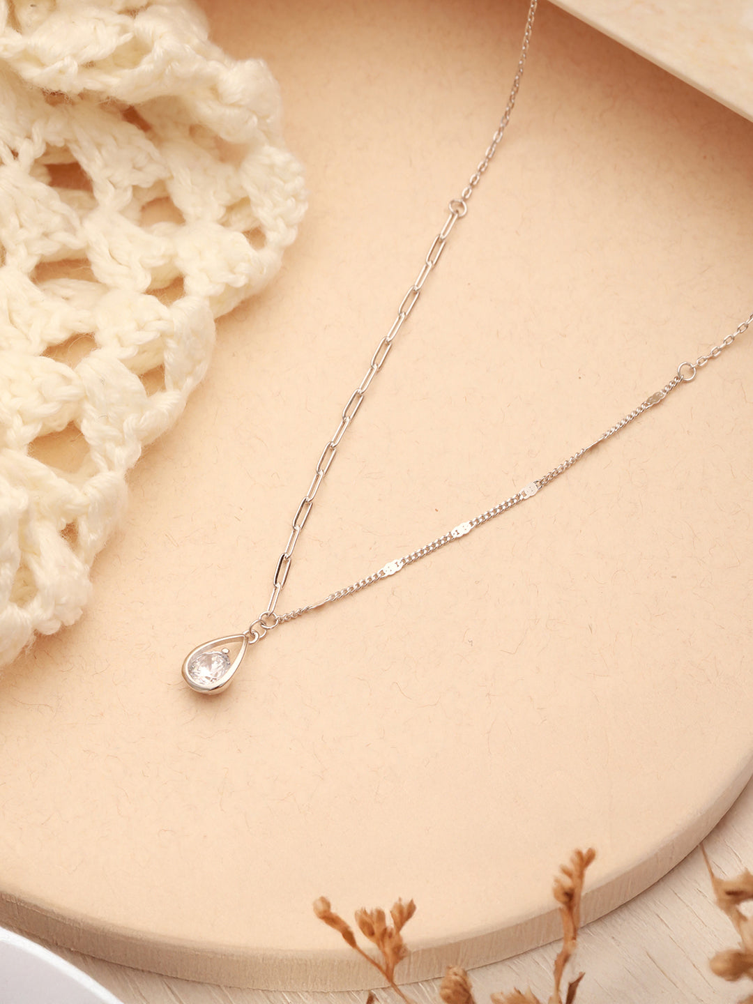 925 Sterling Silver Tear Drop Shaped Solitaire Zircon Pendant Necklace & Chain