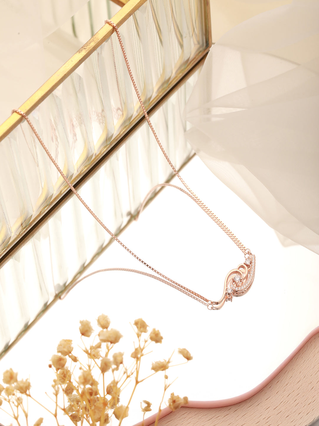 925 Sterling Silver Rose Gold Plated Zircon Studded Floral Rich Pendant Necklace & Chain