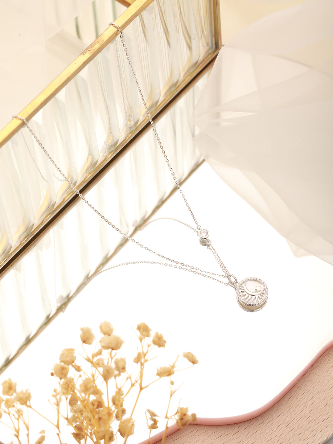 925 Sterling Silver Crescent & Star Delicate Pendant Necklace & Chain