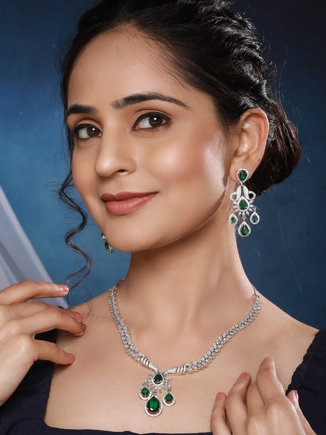 Silver Plated Emerald Green AD Studded Luxe Designer Floral  Pendant Jewellery Set