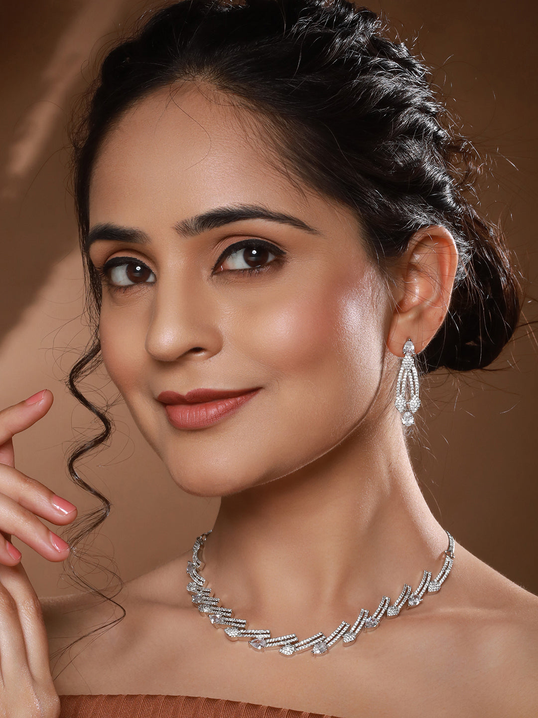 Silver Toned Zircon Studded Leaf Shaped Delicate Designer  Necklace jewellerySet