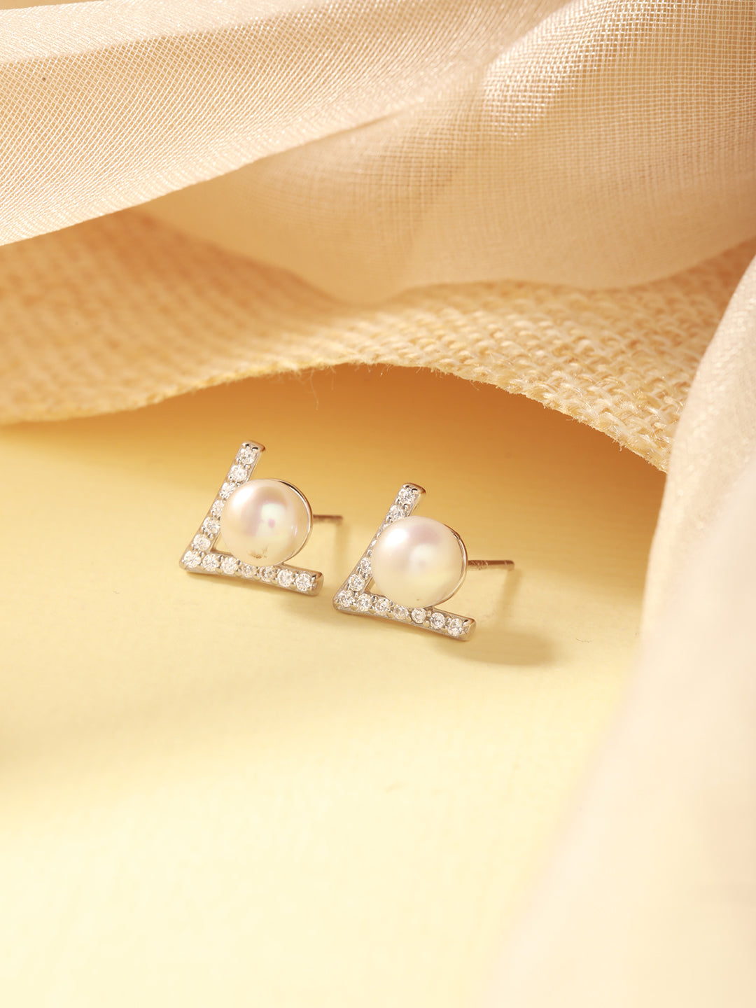 925 Sterling Silver Zircon &  Faux Pearl V - Shaped Minimal Studds Earrings