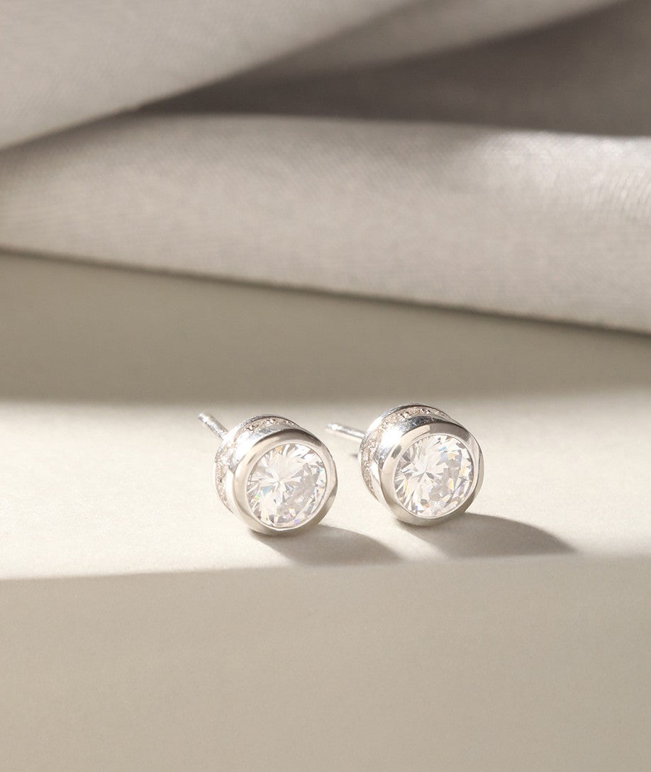 925 Sterling Silver Zircon Studded Halo Circle Solitaire Dailywear Studds Earrings
