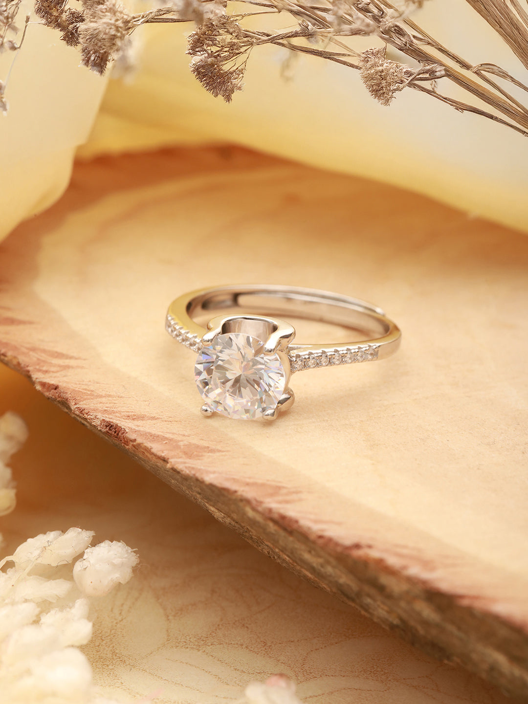 925 Sterling Silver Zircon Studded Solitaire Brilliant Engagement Adjustable Finger Ring