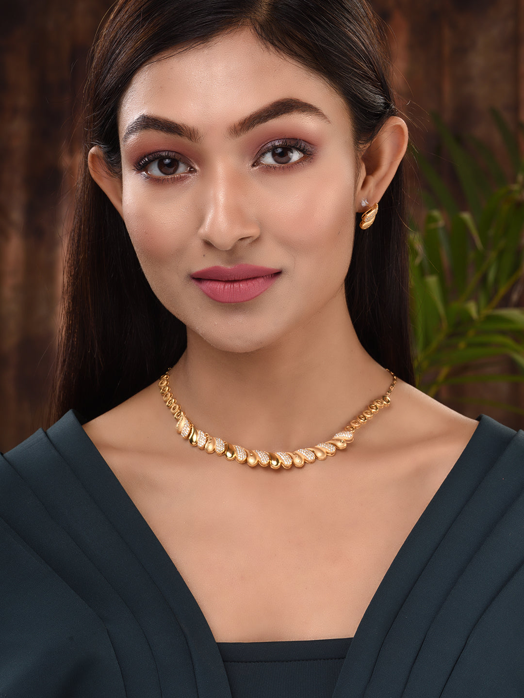 Gold Toned AD Studded Minimal Designer Necklace Jewellery Set, zaveri pearls, sale price rs, sale price, sale gold plated, sale gold, sale, rubans, ring, regular price, priyassi jewellery, ku